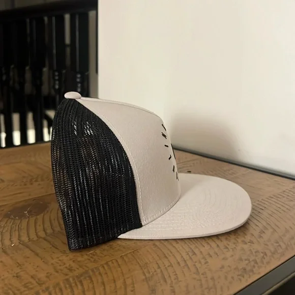 LinkSoul MeshBack / SnapBack Hat - Picture 3 of 9